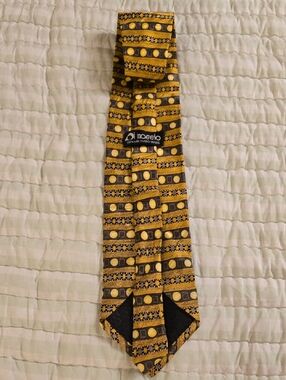 Di Maggio Silk Handmade Magelo Gold and Black Patterned Men's Tie 62 In Long